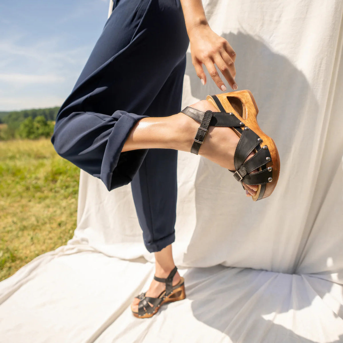 Dansko Alanna Women's Sandal In Black Calf - TLW Shoes