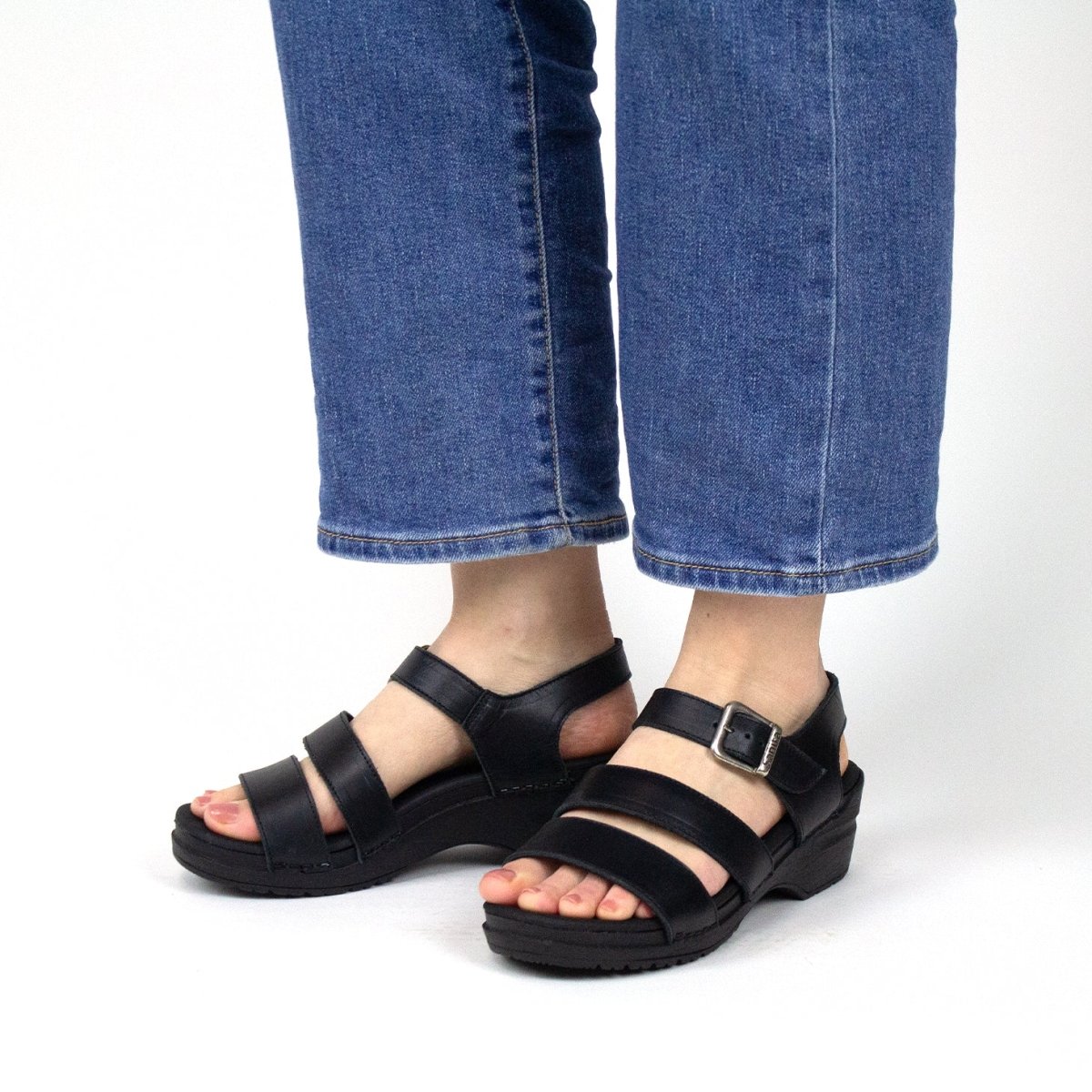 Sanita Sesso Womens Strappy Sandals In Black - TLW Shoes