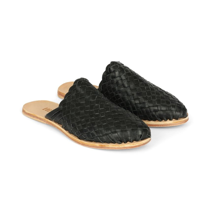 HAND WOVEN LEATHER SLIDES // BLACK - TLW Shoes