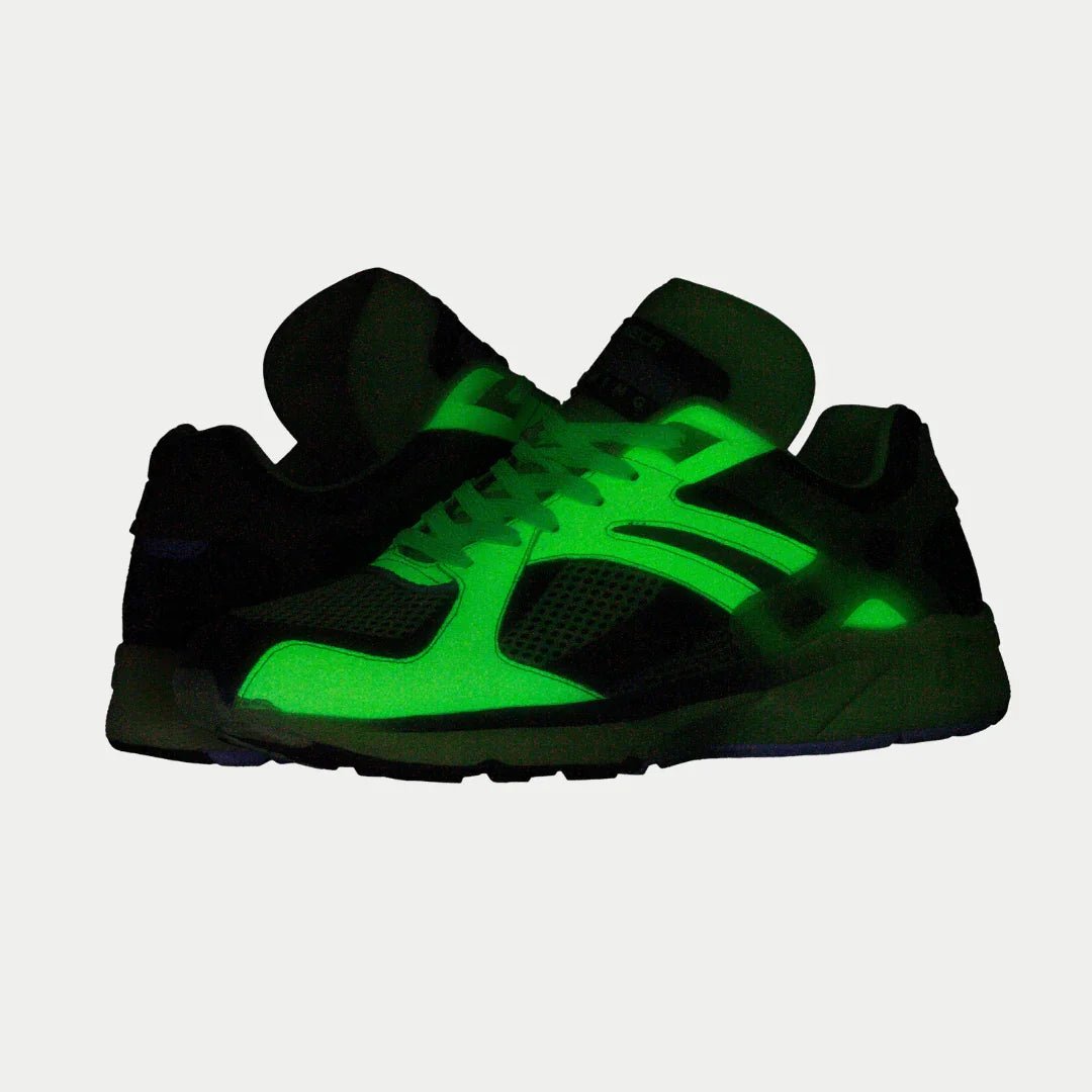 LA Gear Women's Light - Up x Glow Lowtop | Neon Yellow x Black - TLW Shoes