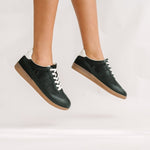 Taylor Sneakers Black - TLW Shoes