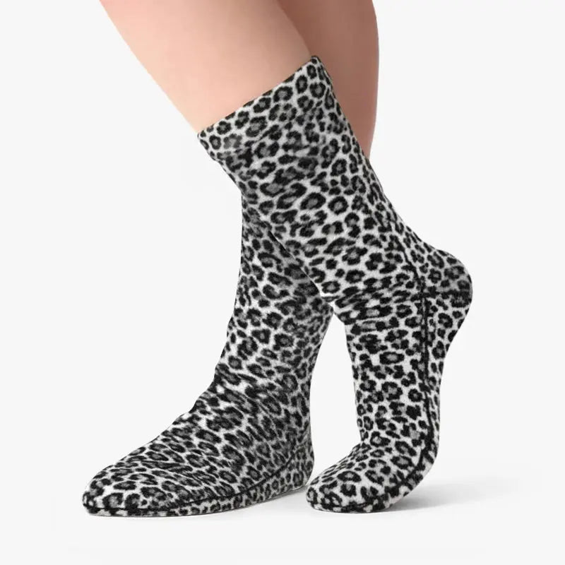 Polar Feet Fleece Socks - Snow Leopard - TLW Shoes