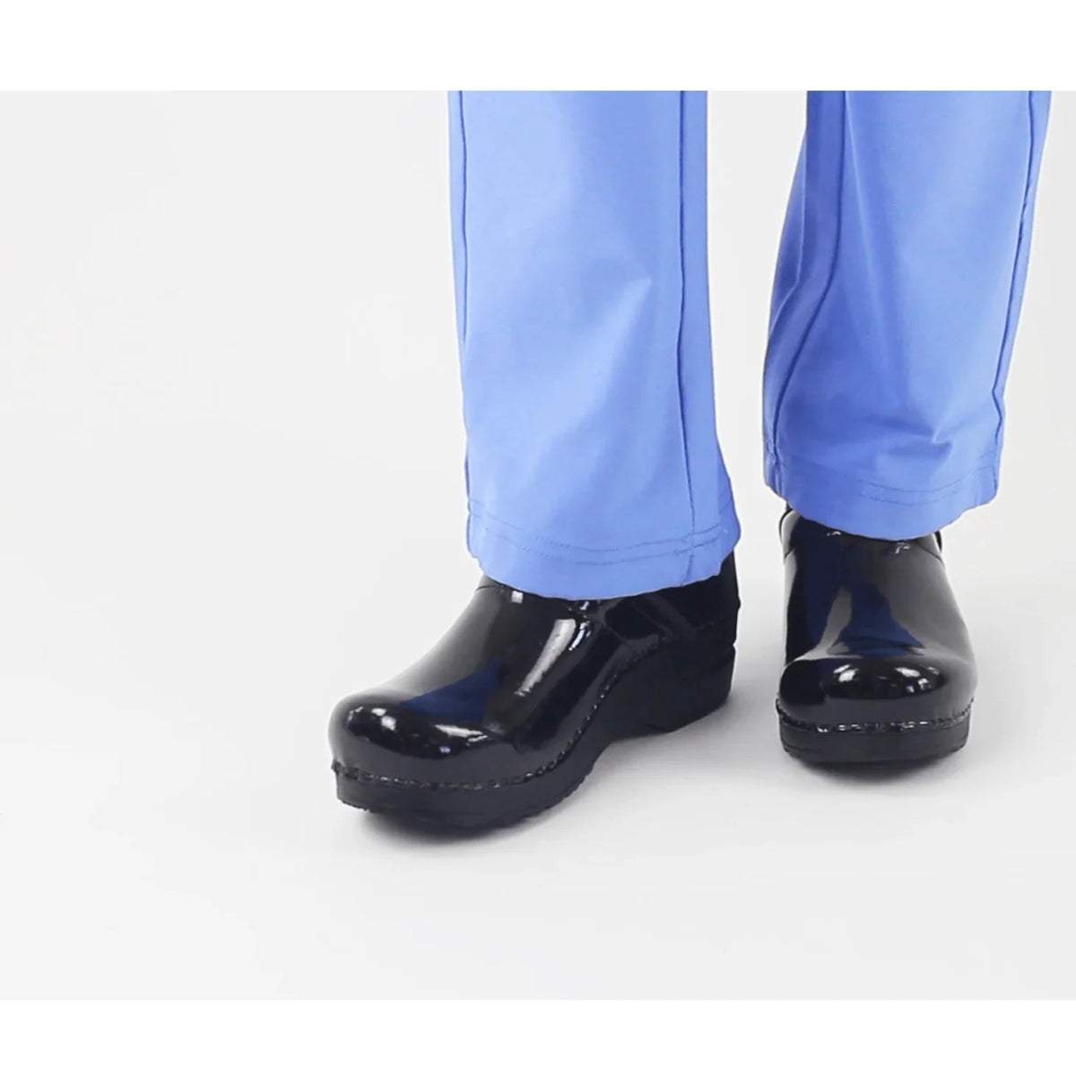 SANITA PROFESSIONAL PATENT WOMEN CLOG IN BLACK - TLW Shoes