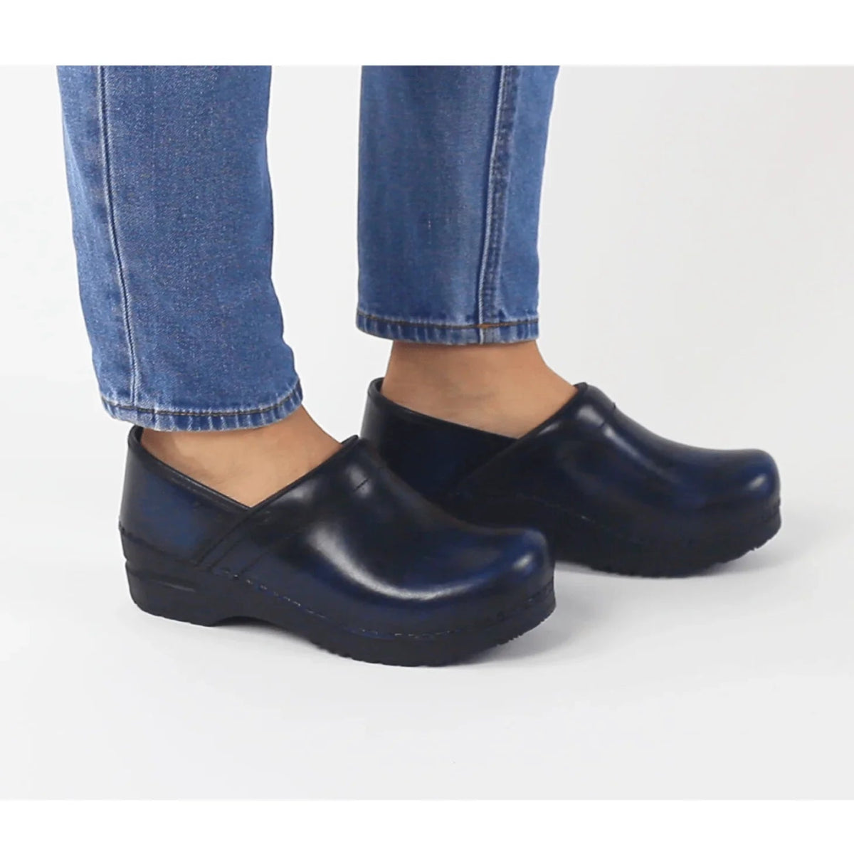 SANITA PROFESSIONAL CABRIO WOMEN CLOG IN BLUE - TLW Shoes