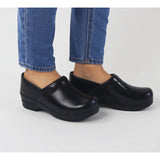 SANITA ADDISON WOMEN CLOG IN BLACK - TLW Shoes