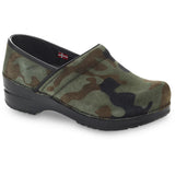 SANITA GILFORD WOMEN CLOG IN OLIVE - TLW Shoes