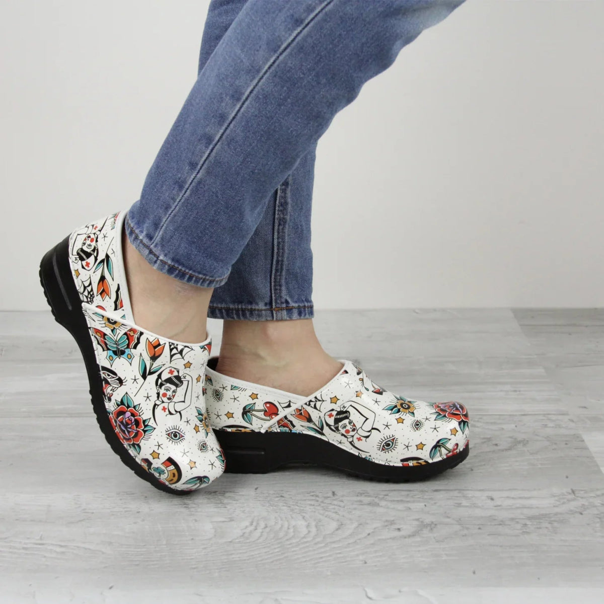 SANITA ROCKABILLY UNISEX CLOG IN WHITE - TLW Shoes