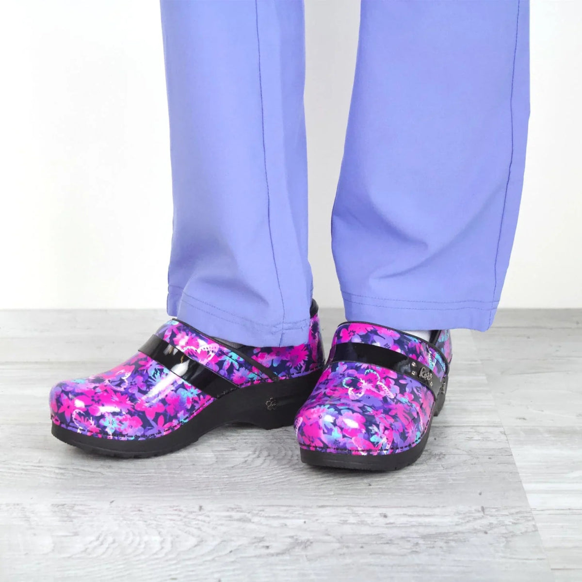 SANITA BRILLIANT BUTTERFLIES WOMEN CLOG IN MULTICOLOR - TLW Shoes
